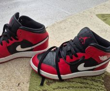 Nike Air Jordan size 4.5 boys