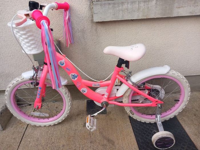 Kids LoL bike size 16 inch wheels