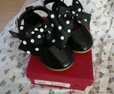 Girls shoes