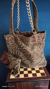 Vintage Floral Tapestry Tote Bag with Gold Chain Handles & Matching Pouch