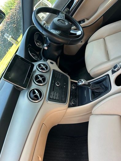 Mercedes-Benz CLA 2016
