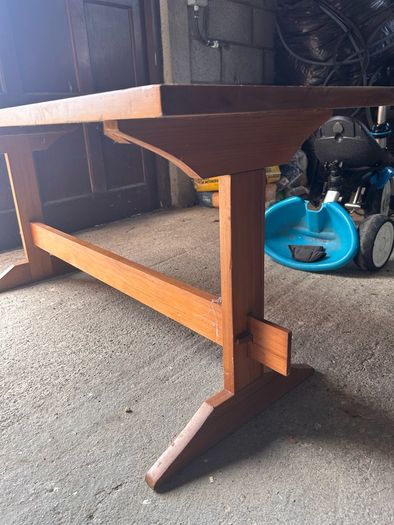 Coffee table free