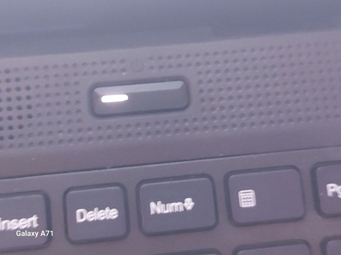 Fujitsu Lifebook Stylistic Series, Model A1530,  Intel Core i5-1035G1 CPU, 1.19GHz, 8GB Ram, 300GB SSD, Windows 10, Microsoft Edge, Chrome and VLC