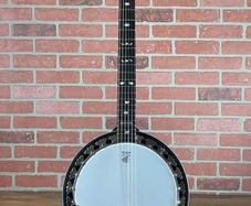 Deering Boston 6 string banjo