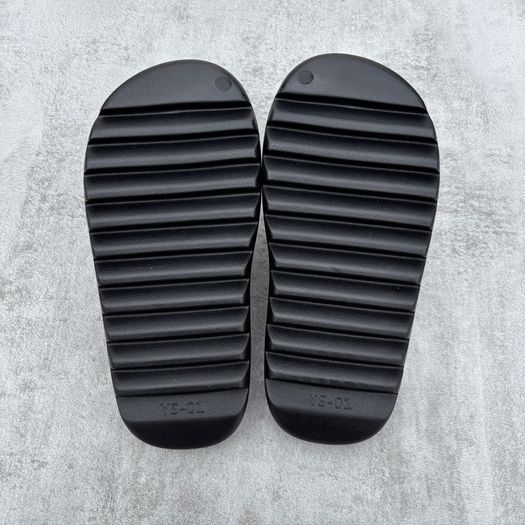 Black Yeezy Sliders