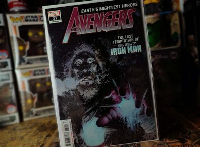 Avengers ! Issue #31 ! Debut of the Iron Mans Ice Age Armor ! 2020 ! by Marvel !