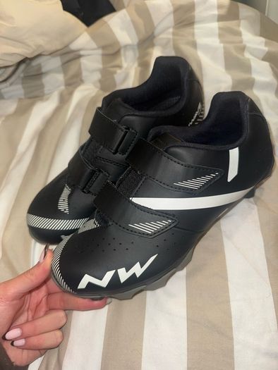 cycling shoes