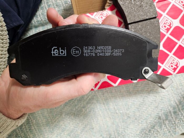 Mitsubishi Pajero Mk II Front Brake Pads