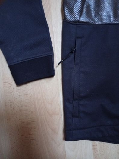 Under Armour Windbreaker