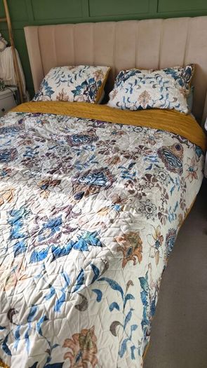 Bed cover with pillow covers