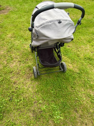 Baby stroller and pram
