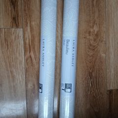 Laura Ashley beaulieu wallpaper x 2 rolls in silver