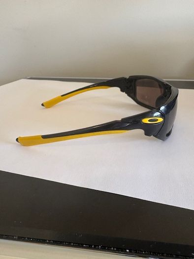 Oakley Livestrong Sunglasses