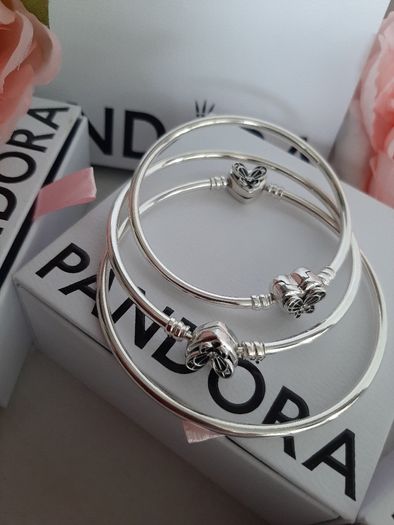 new genuine pandora moments bangles