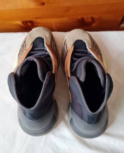 2021 adidas yeezy qntm Size 4 eu 36 2/3 flash orange in excellent condition