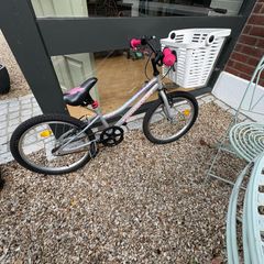 Girls 20inch Bike