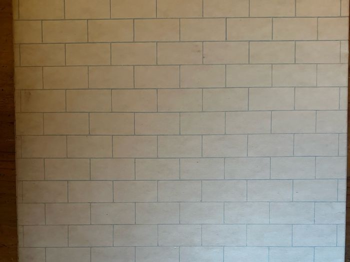 Pink Floyd. The Wall double album original Zimbabwe release in vg condition