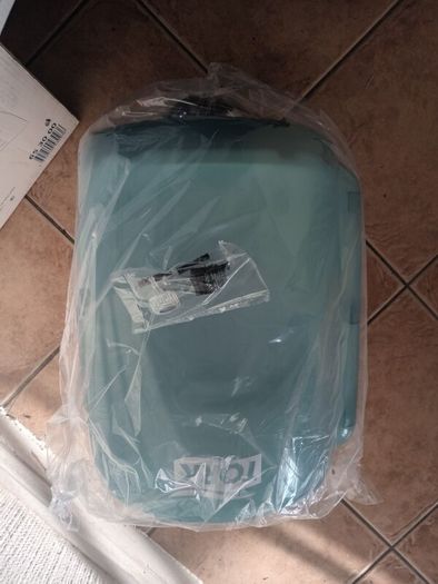wiper cloth dispenser