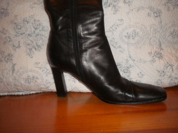 MARIO PROLOFUA black leather boots