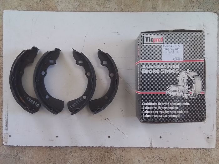 Mazda 323 Brake Shoes.