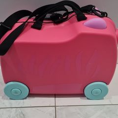 pink Trunki with long strap and key