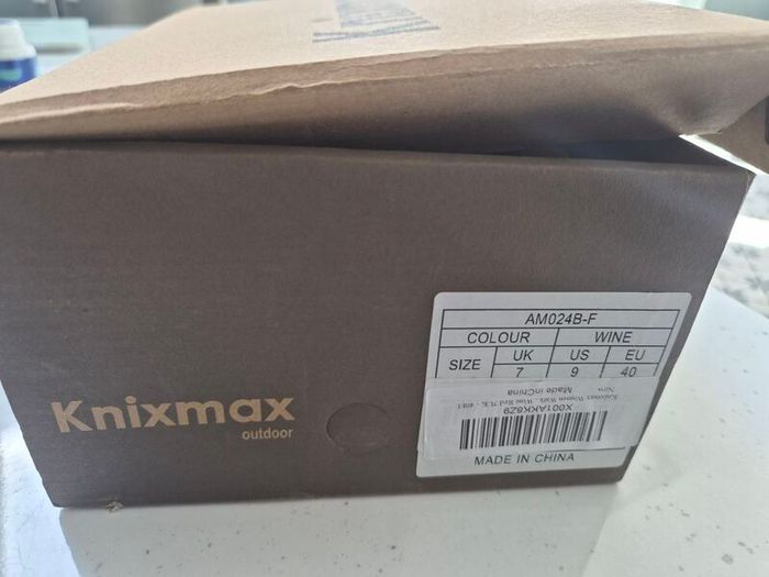 Knixmax Walking Sandals size 7