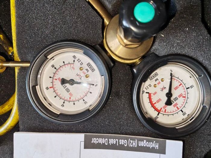 AC leak detector kit