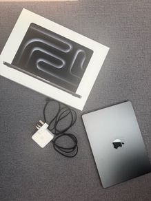 MacBook Pro 14-inch M4 chip 16GB Memory 512GB Storage 10-core