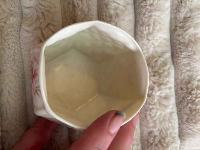Vintage Belleek Country Trellis Lily Votive Candle Holder / Ring Dish - 9th Blue Mark 1997-99