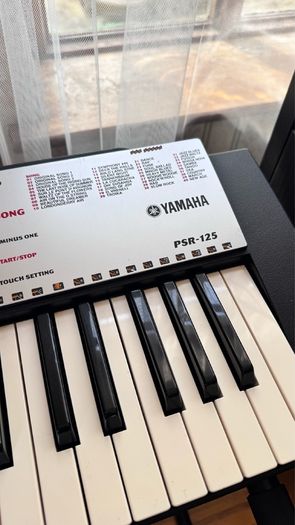 Yamaha PSR-125 keyboard
