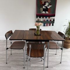 Mid Century Extendable Dining Table and Chairs