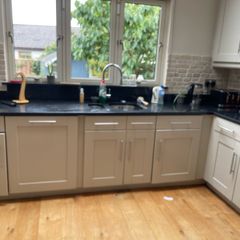 Solid timber shaker kitchen doors and drawers