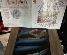 3 Monty Python lps