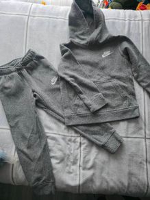 Nike tracksuit 3-4 years