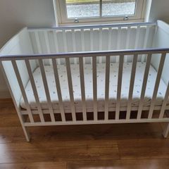 Baby cot