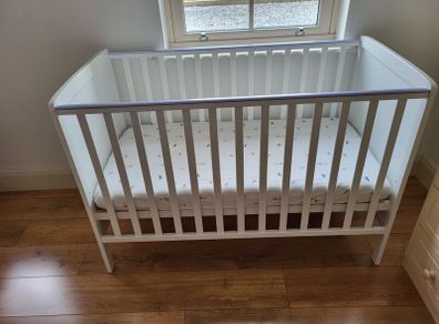 Baby cot