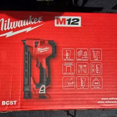 Milwaukee M12BCST-0 Cable Stapler (Bare Unit)