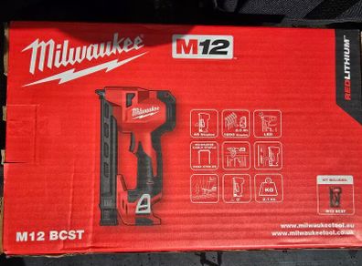 Milwaukee M12BCST-0 Cable Stapler (Bare Unit)