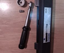Normex 1/4 inch torque wrench 5-25 Nm + 32mm socket