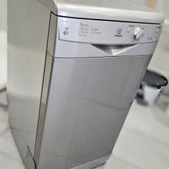 Dishwasher: Slimline Standalone Indesit IDS 105