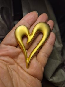 Vintage Golden Large Heart Broich