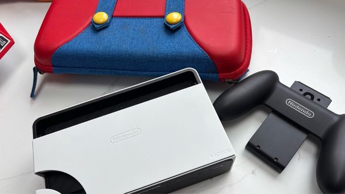 Nintendo switch with 6 games