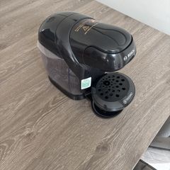 Tassimo coffee machine + pods