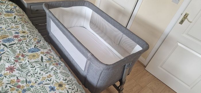 Dote Bedside Crib