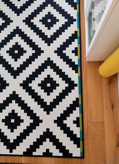 2x IKEA Geometric Rugs (200x200 cm) Black & White
