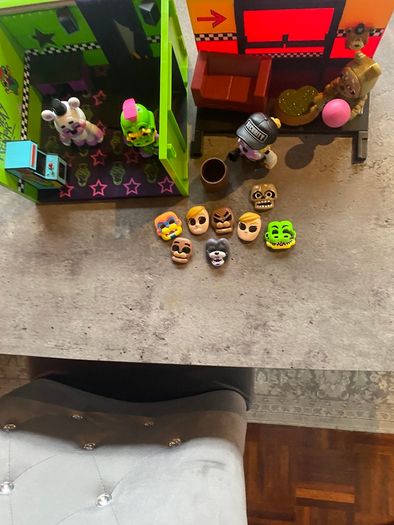 FNAF Five Nights at Freddy's Security Breach Bundle 2 Playsets and Figures and Accessories