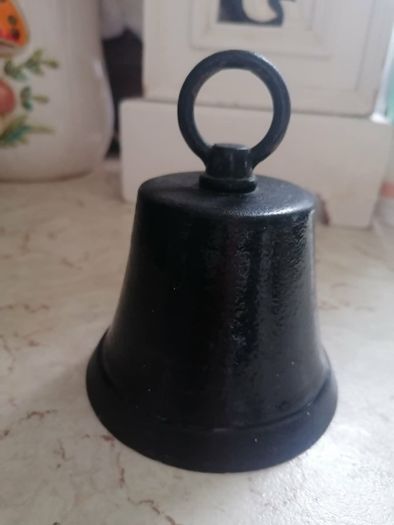 Vintage Robert Emig 11.5" Cast Iron Dinner Bell