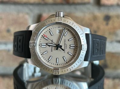 Breitling Colt Chronometer - Mens Wristwatch