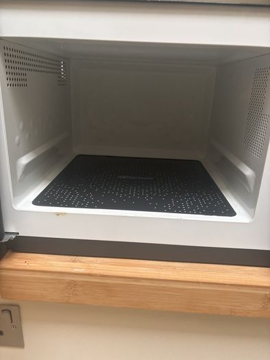 Hotpoint Extra Space Microwave