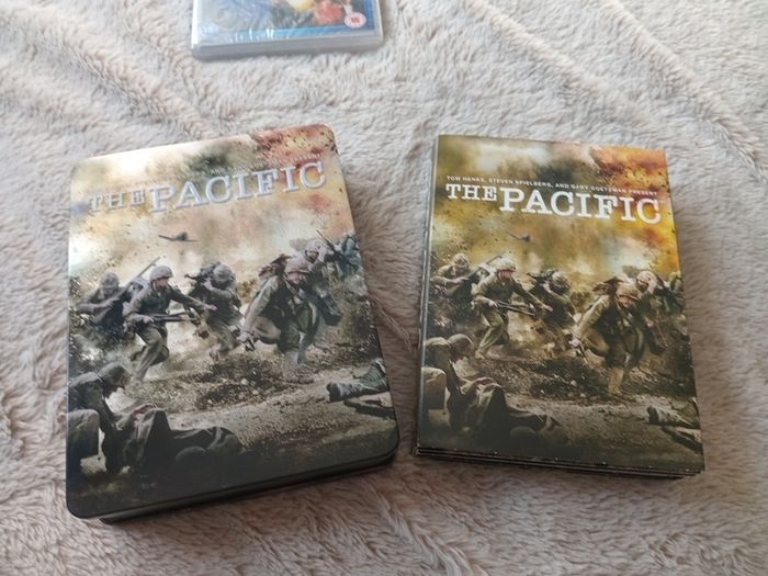 The pacific dvd box set steel tin